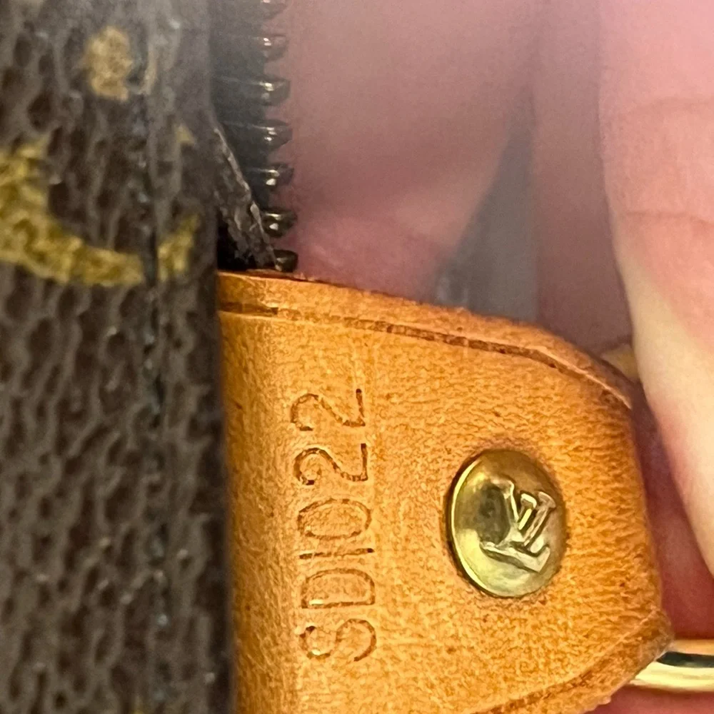 Louis Vuitton Brown Monogram Piano Tote Handbag with COA included - Picture 16 of 16